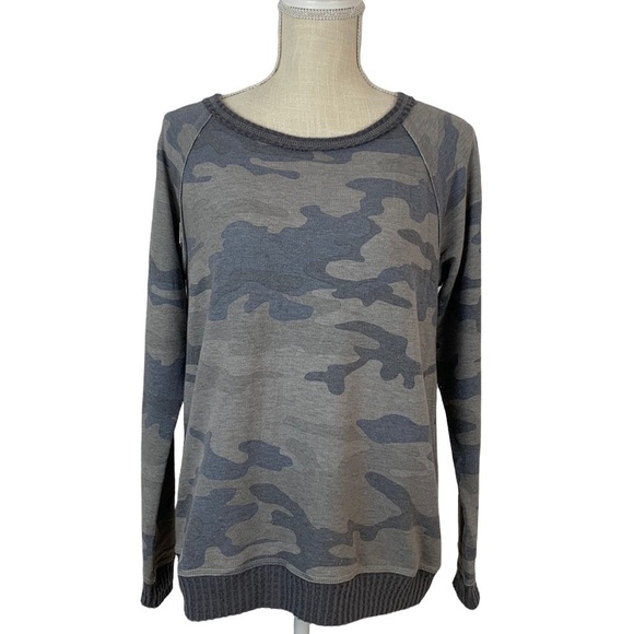 Knox Rose Camo Print Sweatshirt Lightweight Size Small - Picture 1 of 11